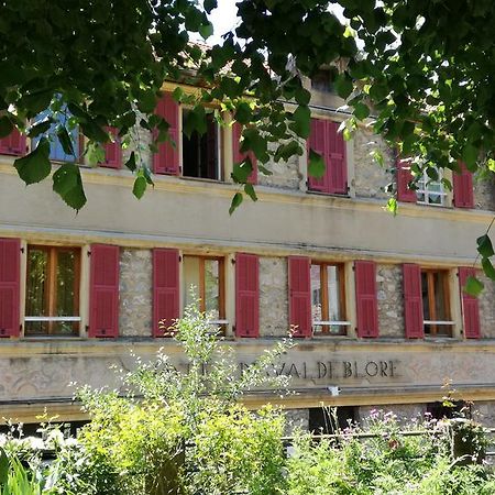 Hotel De Valdeblore Exterior photo